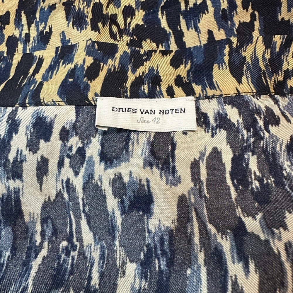 Dries‎ Van Noten 100% Silk Leopard Print Twisted Front Snap Blouse Blue Tan 42 - Picture 5 of 11